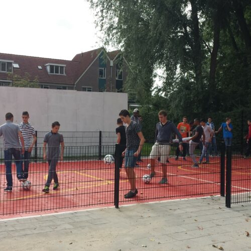 Pannakooi met basketbal 117 Opening pannakooi in Amsterdam bij bernard nieuwentijt college